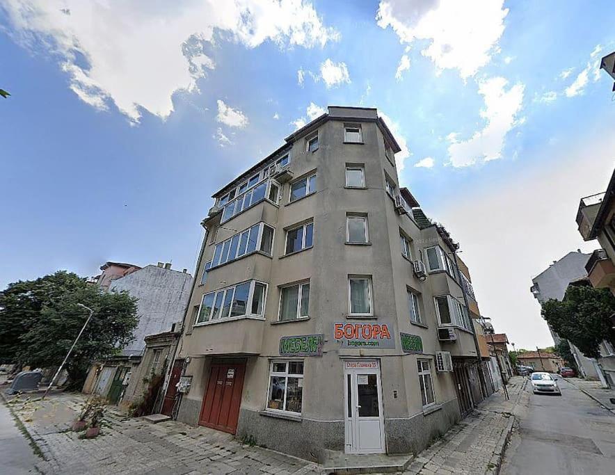 Modern Bright Apartment Close To City Center And Grand Mall Varna Exteriér fotografie