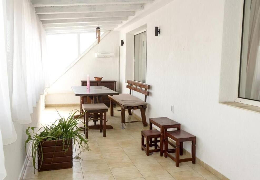 Modern Bright Apartment Close To City Center And Grand Mall Varna Exteriér fotografie