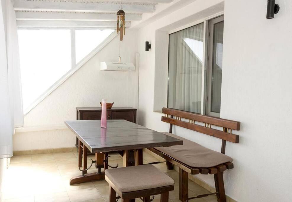 Modern Bright Apartment Close To City Center And Grand Mall Varna Exteriér fotografie